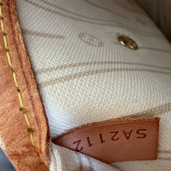 Authentic Louis Vuitton Neverfull MM Damier Azur - Picture 9 of 9